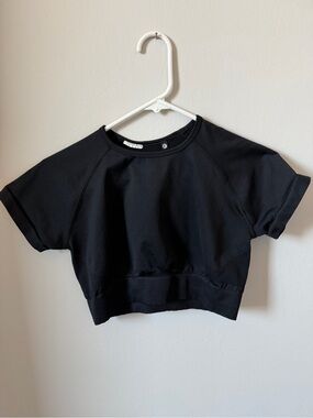 ABYL Women’s Black Cropped Short-Sleeve Top